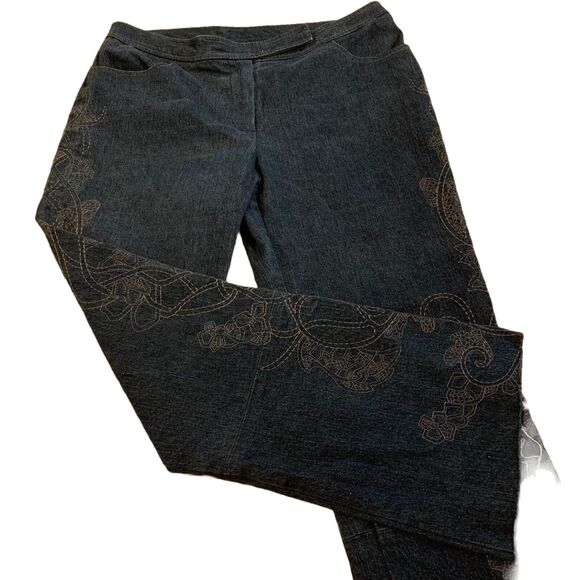 St. John Couture Jeans Sz 12 Wide Leg Raw Hem Embroidered Preppy Cropped Casual - Picture 2 of 8